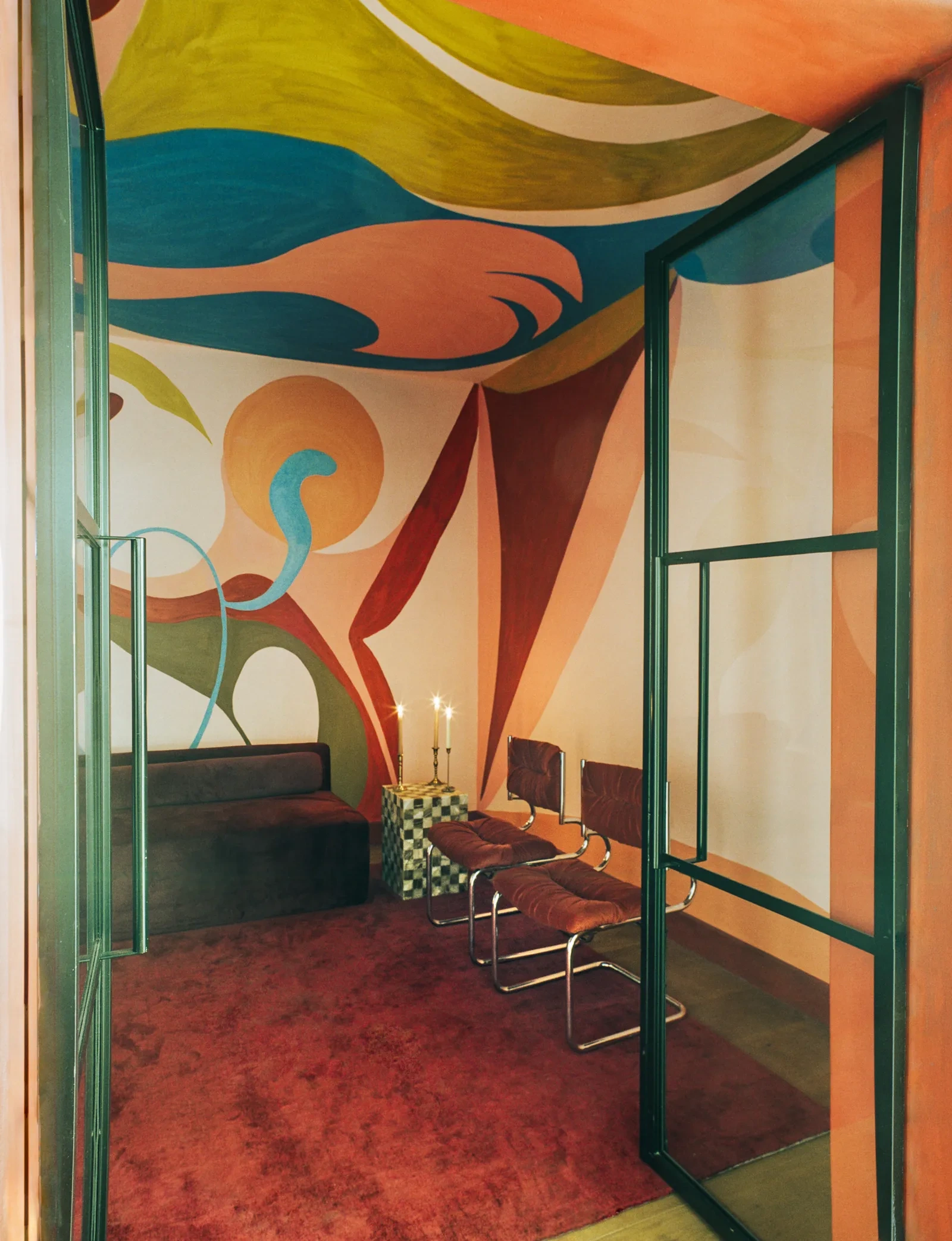 Rafael Uriegas · 10-doorway-mural