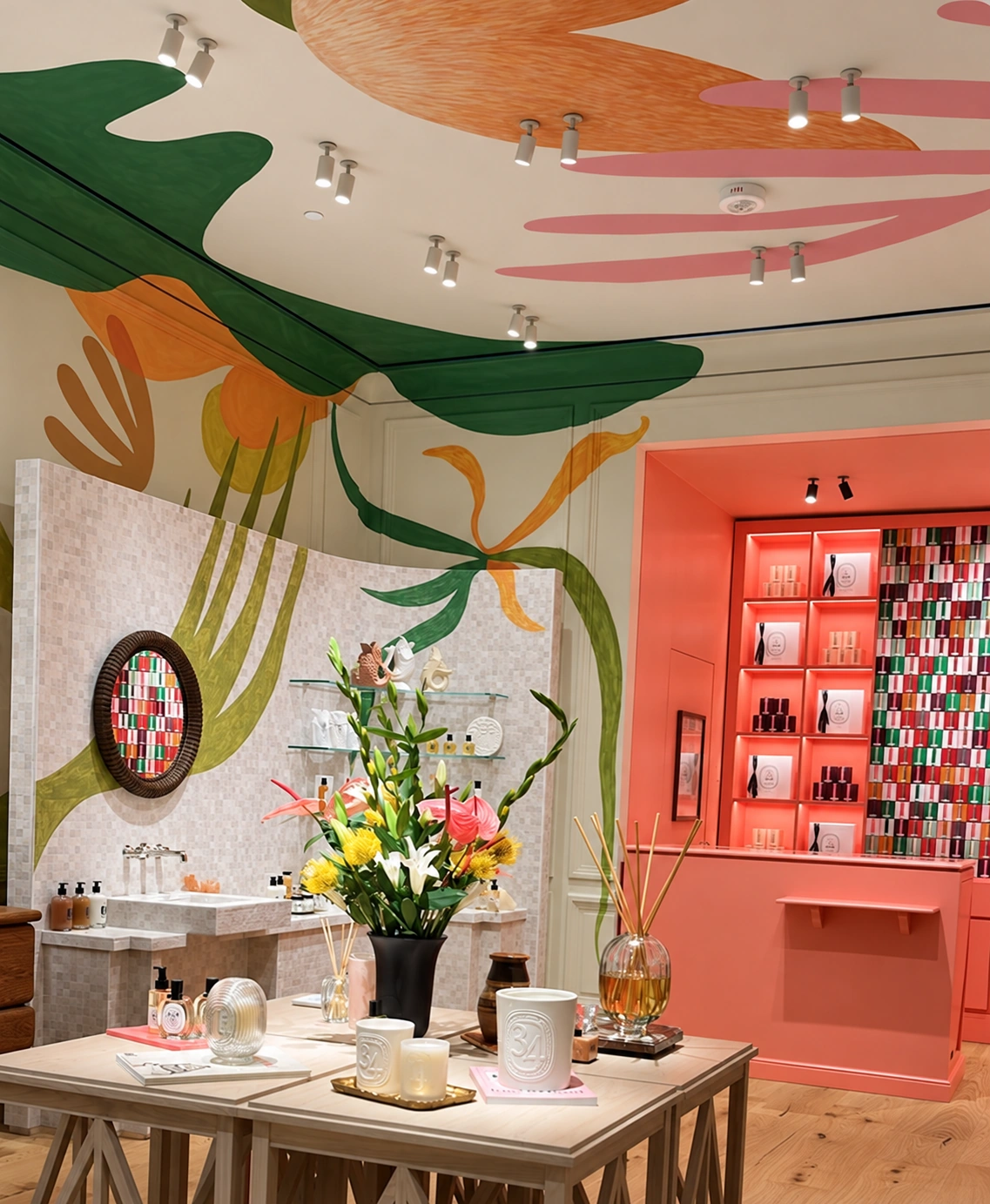 Rafael Uriegas · 05-retail-ceiling