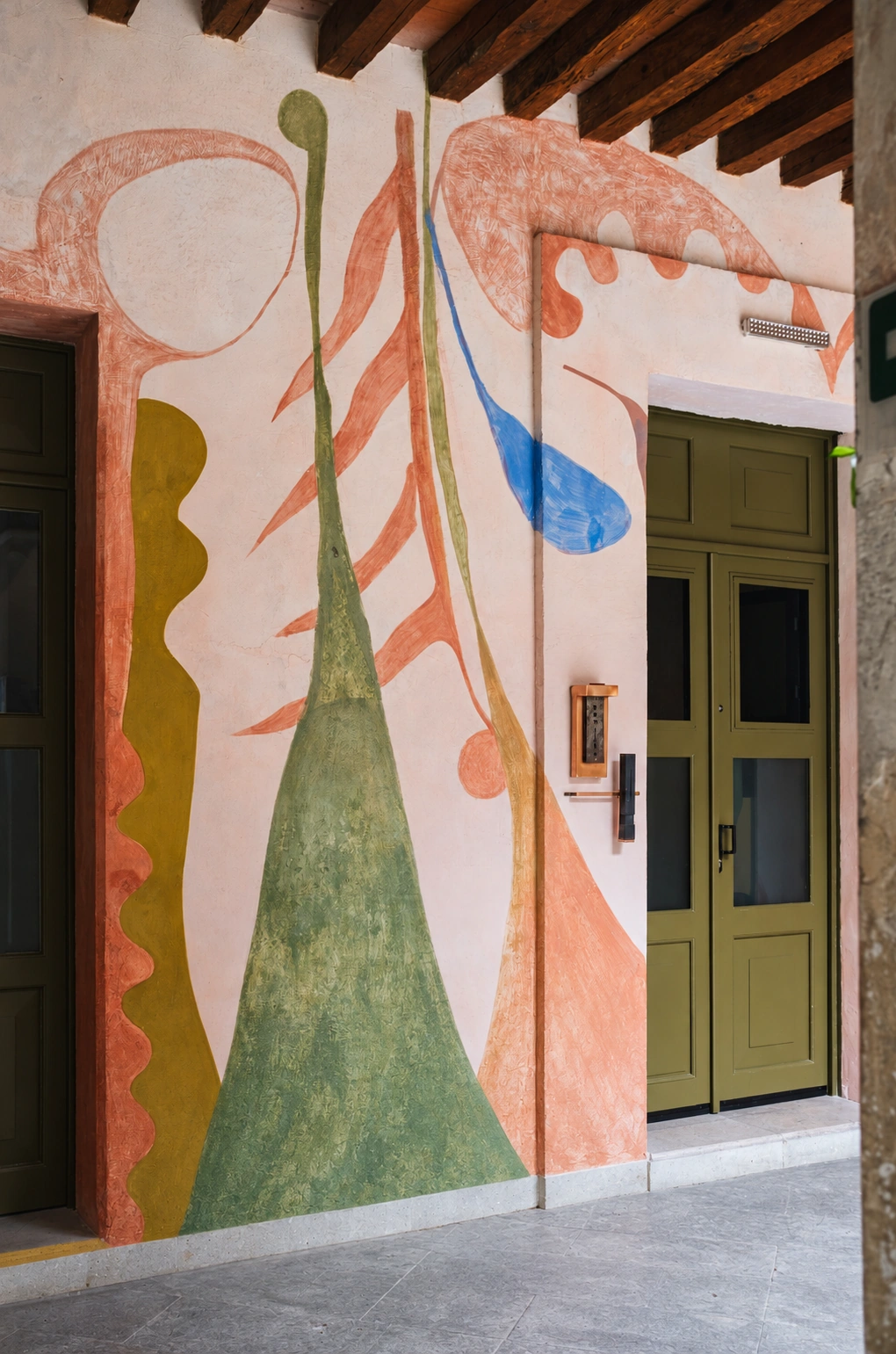 Rafael Uriegas · 03-green-salmon-mural